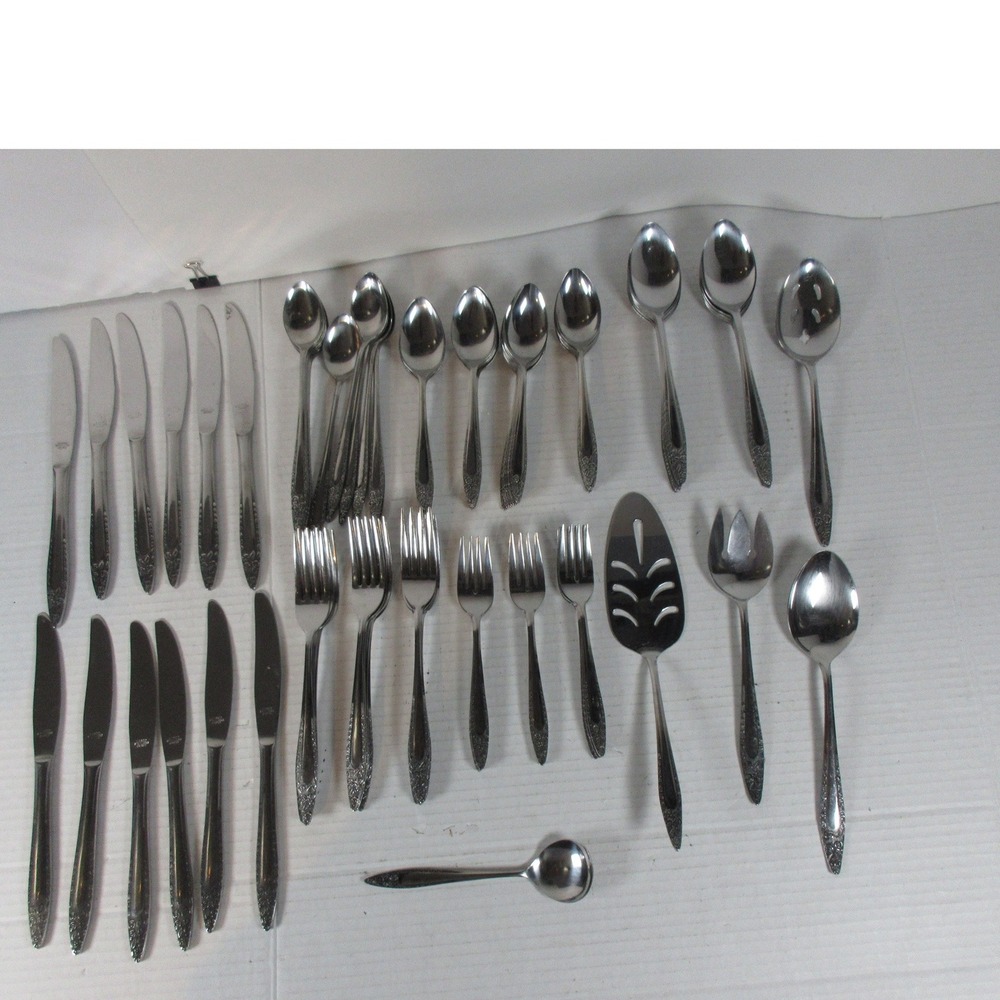 Nasco Stainless Japan Roseanne Flatware Set 88 Piece Floral Rose Pattern Silver